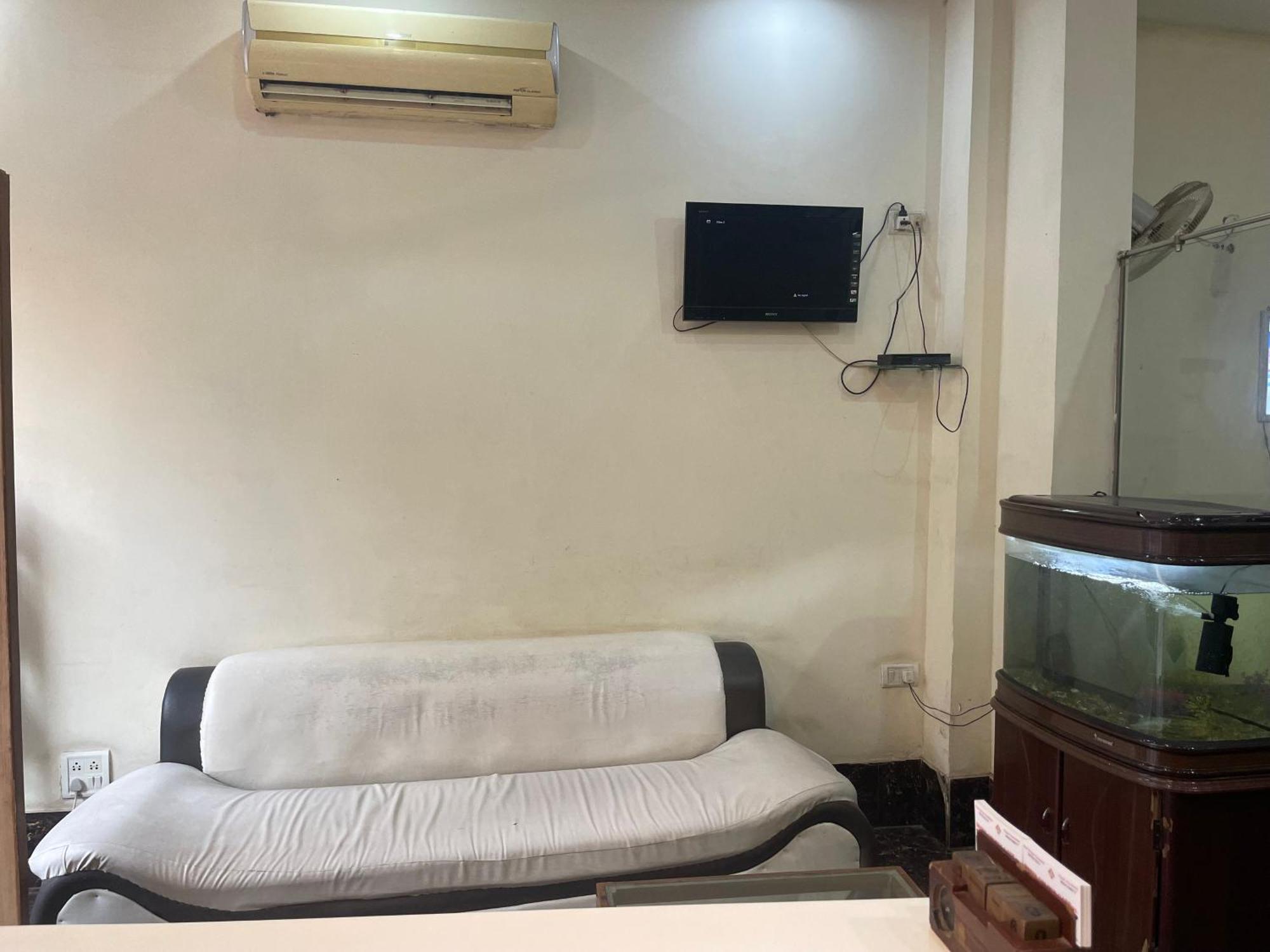 Hotel Golden Gate New Delhi Buitenkant foto