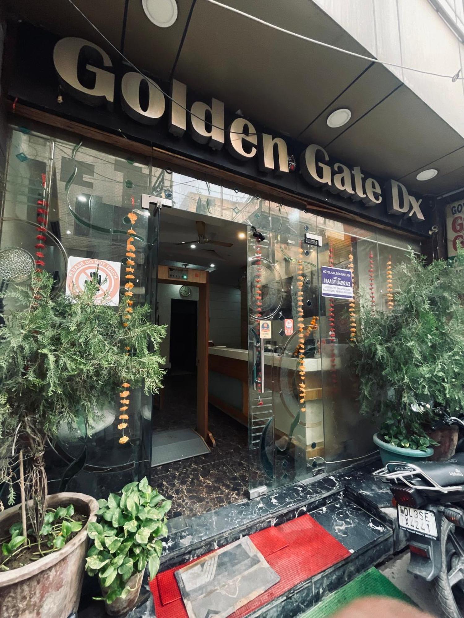 Hotel Golden Gate New Delhi Buitenkant foto