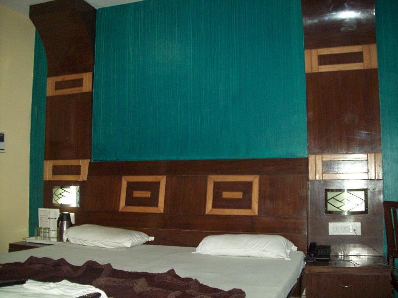Hotel Golden Gate New Delhi Buitenkant foto